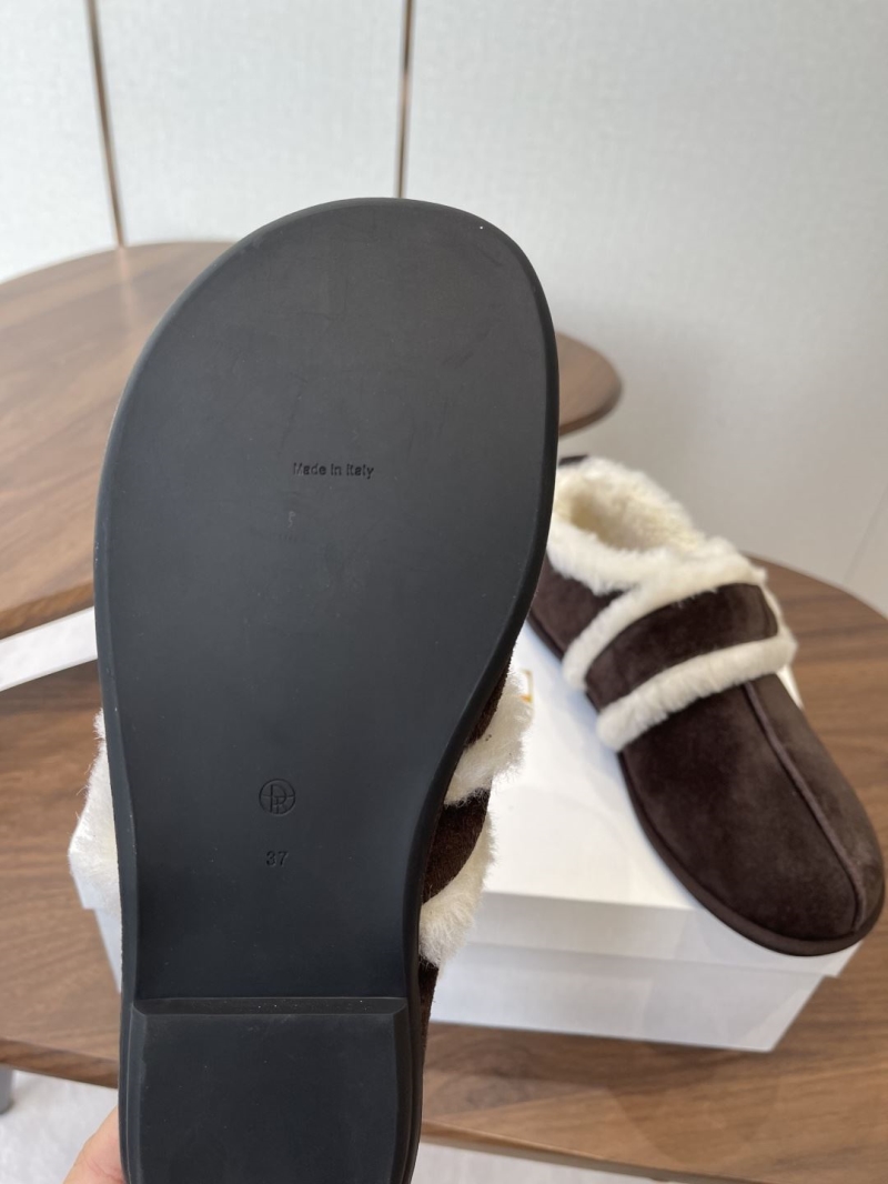 The R0w boots